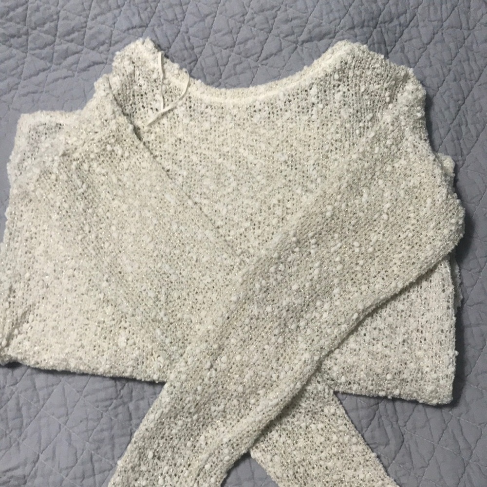 thin white/ gold sweater